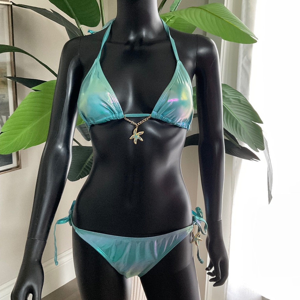 Ocean Blue Bikini with Charming Bikini’s Charms!